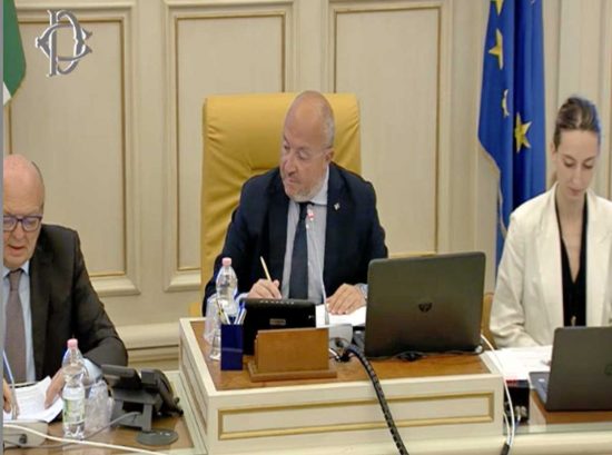 Il ministro Fratin (Ambiente) in commissione Ambiente alla Camera