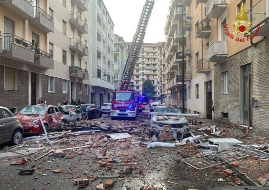 Torino - A fuoco appartamento
