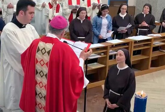 Claudia Capone nuova suora clarissa a Viterbo