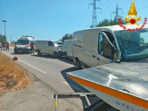 Civitavecchia - Tamponamento tra fulgono su via Aurelia nord