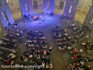 Caprarola - Pienone a palazzo Farnese per il Tuscia in jazz for sla