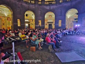 Caprarola - Pienone a palazzo Farnese per il Tuscia in jazz for sla