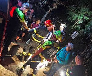 Bracciano - Tredici escursionisti dispersi nel bosco di Ceri, salvati in serata dai vigili del fuoco