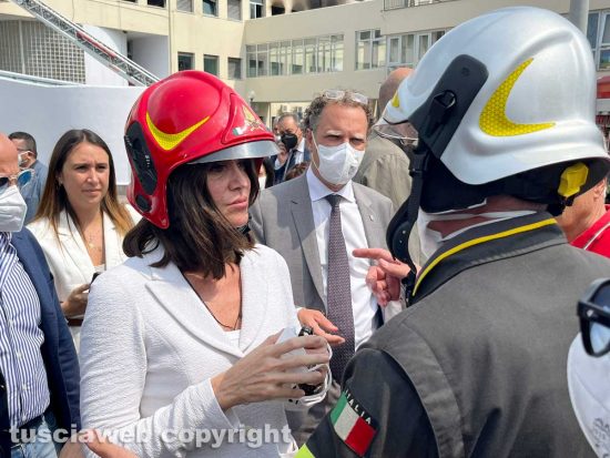 Rogo alla facoltà di agraria - La visita della ministra Anna Maria Bernini all'Unitus