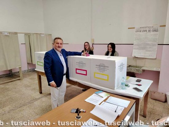 Referendum 2025 - Enrico Panunzi al seggio