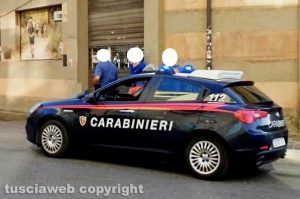 Viterbo - I carabinieri in via Ascenzi