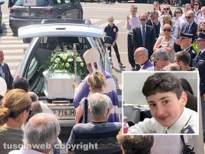Il funerale di Leonardo Cristiani