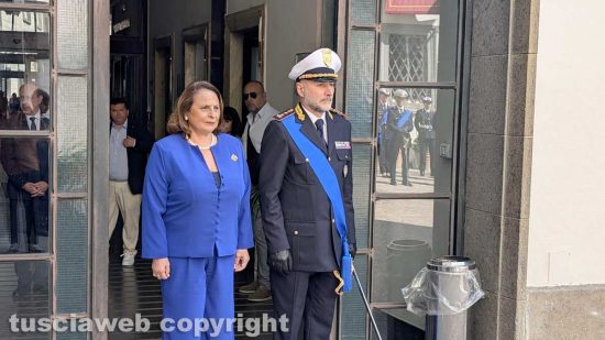 Terza festa della polizia locale - Il comandante di Viterbo Mauro Vinciotti con l'assessora Luisa Regimenti 
