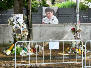 Caso Cristiani - Viale Trieste - La foto con la scritta "Leonardo vive"