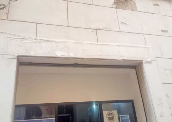 Civitavecchia - Atto vandalico alla sede di Fratelli d'Italia