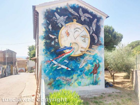 "Il volo: sogno, mito, leggenda, realtà" nuovo murale a Sant'Angelo di Roccalvecce