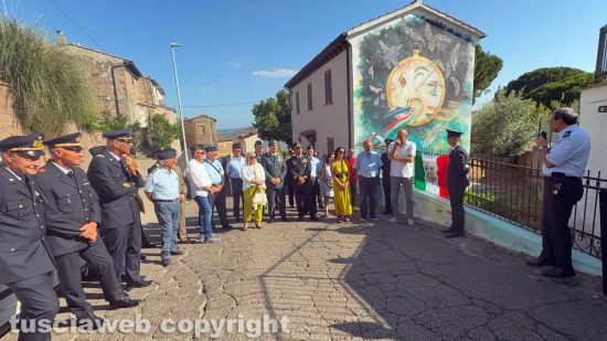 "Il volo: sogno, mito, leggenda, realtà" nuovo murale a Sant'Angelo di Roccalvecce