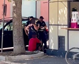 Viterbo - Ordinanza antibivacco - La polizia locale al Sacrario