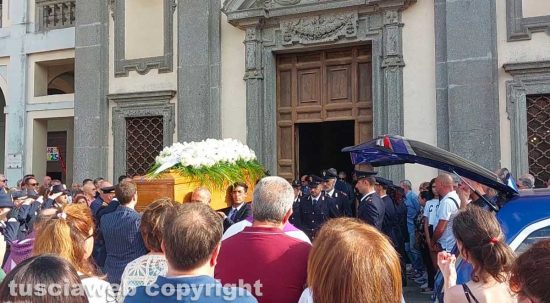 Caprarola - I funerali del poliziotto Silvano Canale