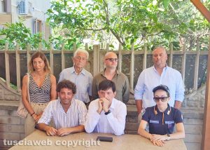 Civitavecchia - Il sindaco Piendibene e la sua giunta a Borgata Aurelia