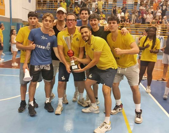 Sport - Pallacanestro femminile - Somus Muliris vince contro il Cus Cagliari e passa in A2
