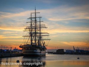 Civitavecchia - La nave scuola Amerigo Vespucci