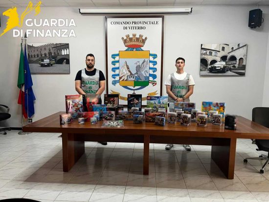 Guardia di finanza - Sequestrati oltre 3300 prodotti non sicuri