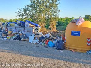Isola di prossimità in strada Freddano