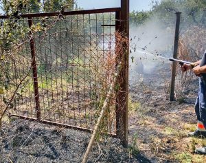 Vallerano - Capannone in fiamme in località Pantaniccio