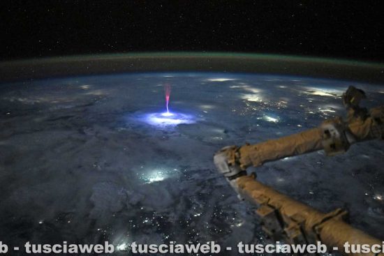 Fulmine spaziale
