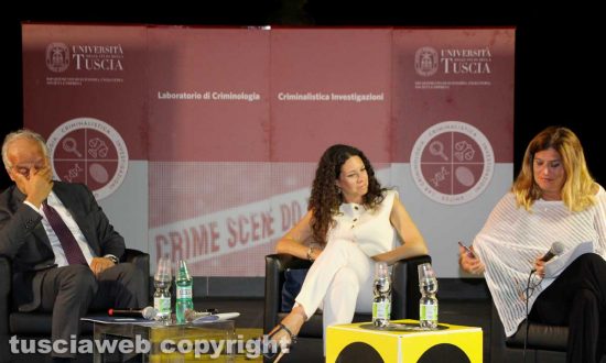 Viterbo - Il ministro dell'Interno Matteo Piantedosi, la vicepresidente del parlamento europeo Antonella Sberna e la giornalista Federica Angeli