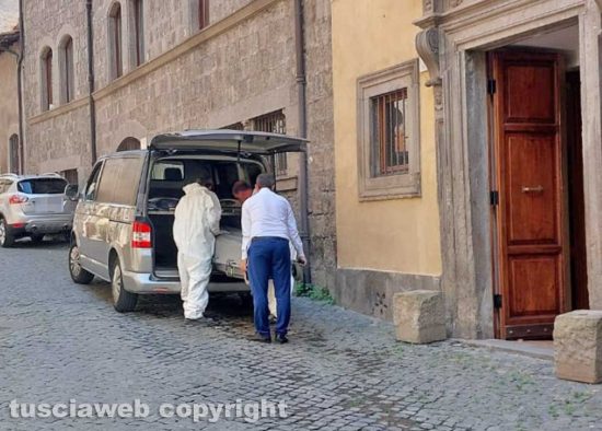 Viterbo - Uomo trovato morto in via San Tommaso