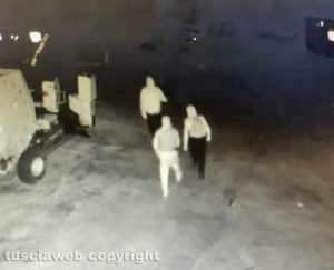 Furto in un'officina a Grotte Santo Stefano