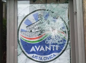 Oriolo Romano - Vandalizzata la sede FdI