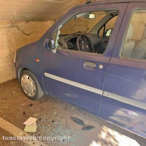 Orte - Auto vandalizzata al parcheggio di Santo Cesareo