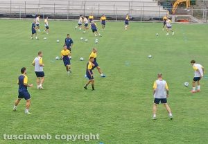 Sport - Calcio - Eccellenza - Viterbese - Una fase del primo allenamento