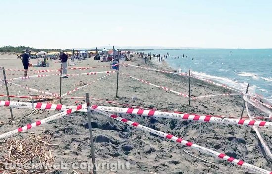 Montalto di Castro - La buca in spiaggia, luogo della tragedia