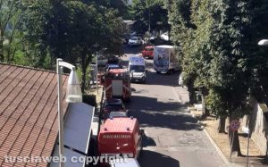 Montefiascone - Uomo scivola in un dirupo - Intervento dei vigili del fuoco
