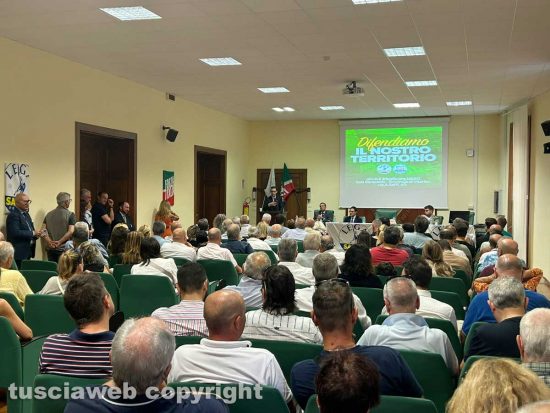 Palazzo Gentili - L'incontro Difendiamo il nostro territorio