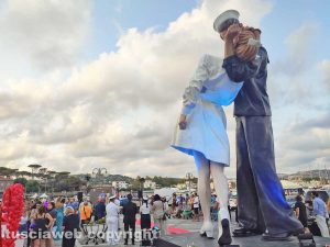 Santa Marinella - la Statua del Bacio