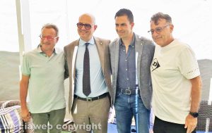 Agostino Tamantini, direttore del torneo, Alessandro Menichelli, sponsor, Fausto Barili, presidente del Tennis club, e Paolo Ricci, direttore tecnico del Tennis club