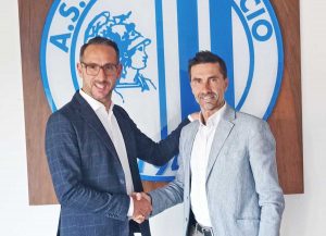 La presentazione di Stefano Del Canuto all'Astrea Calcio, qui con il ds Iacomini