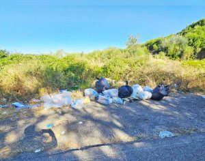 Ancora rifiuti abbandonati, bonificata via Braccianese Claudia a Civitavecchia