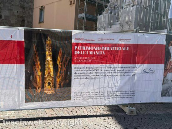Macchina di Santa Rosa - I pannelli che illustrano la tradizione