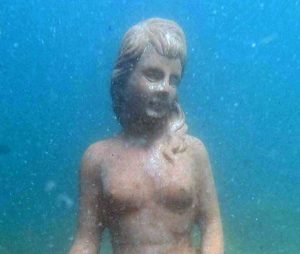 Statua della Dea del Lago di Vico