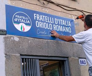 Oriolo Romano - Nuova targa del circolo FdI