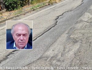 Strade dissestate a Viterbo - Nel riquadro Sandro Zucchi