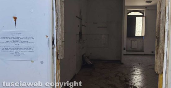 Viterbo - L'interno del palazzo a piazza San Carluccio - L'appartamento liberato
