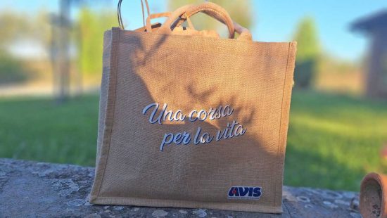 Montefiascone - 15esima Corsa per la Vita - Il premio per la società con più atleti al traguardo