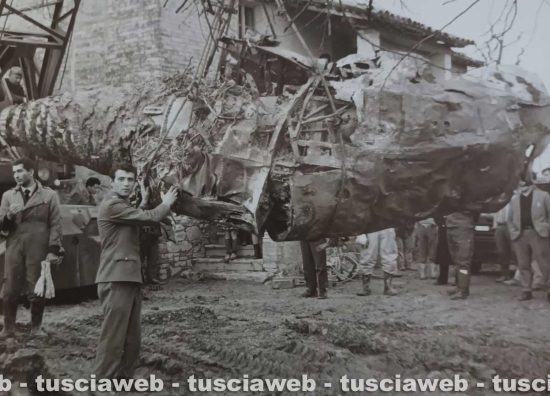 Fratta Todina - Il recupero dell'F-104 precipitato nel 1965