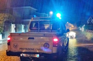 Maltempo - Strada allagata a Tarquinia lido