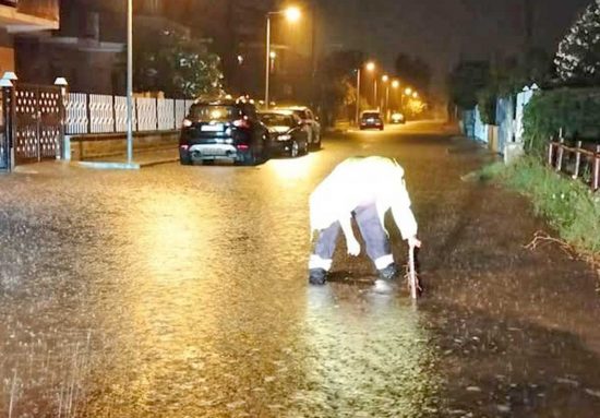Maltempo - Strada allagata a Tarquinia lido