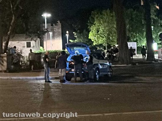 Viterbo - Paura al Sacrario, l'intervento della polizia