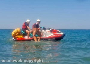 Il salvataggio di un bambino in mare