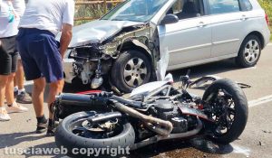 Viterbo - Scontro auto-moto sulla Cimina